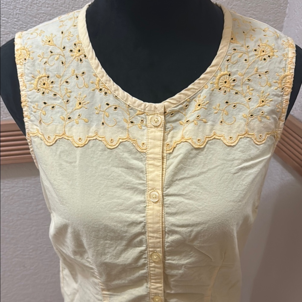 Basic Edition Size S Yellow Eyelet Sleeveless Top!! - Picture 2 of 7